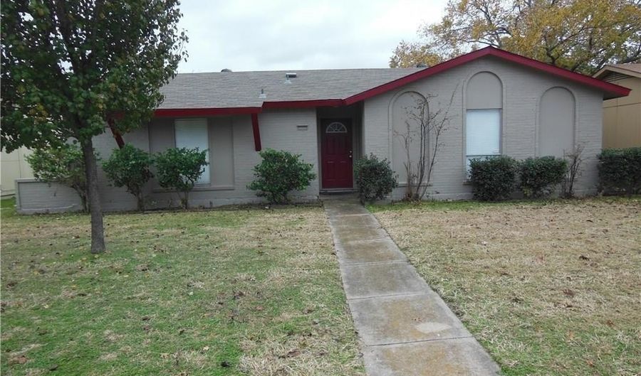 902 Wandering Way Dr, Allen, TX 75002 - 3 Beds, 2 Bath