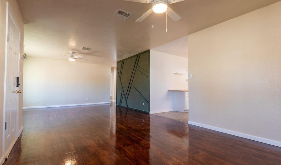 1220 W Hall Ave, Las Cruces, NM 88005 - 4 Beds, 2 Bath