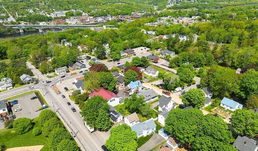 73 Eastern Ave, Augusta, ME 04330 - 3 Beds, 2 Bath