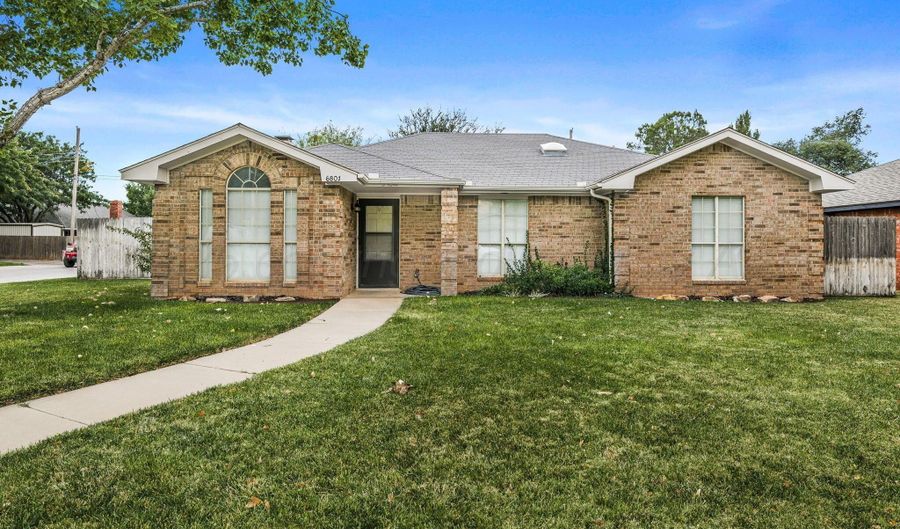 6801 MICHELLE Dr, Amarillo, TX 79109 - 3 Beds, 2 Bath