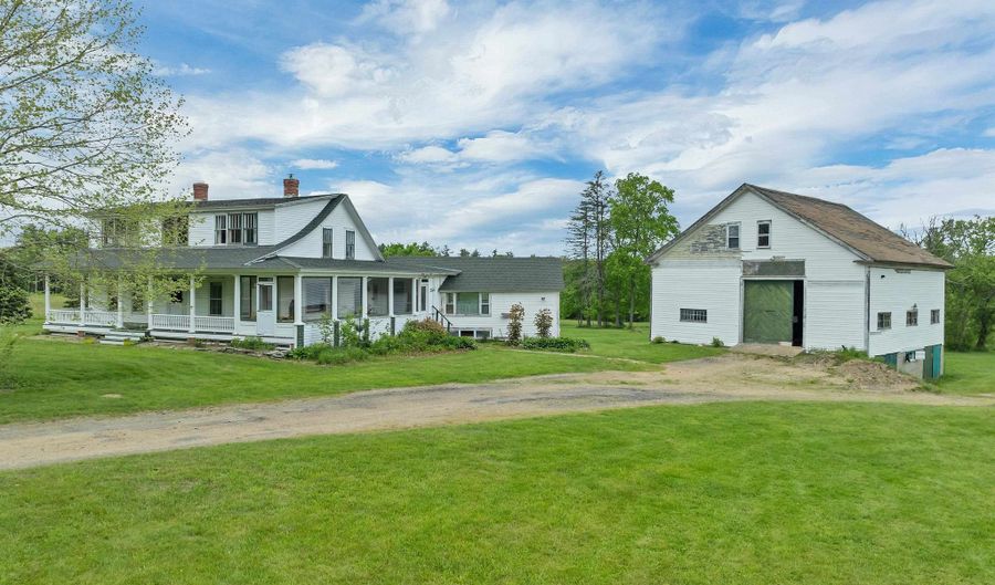 572 S Barnstead Rd, Barnstead, NH 03225 - 4 Beds, 2 Bath