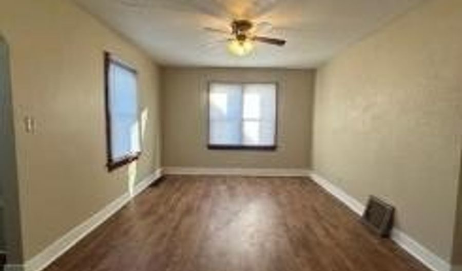 905 9th Ave SW, Austin, MN 55912 - 3 Beds, 2 Bath