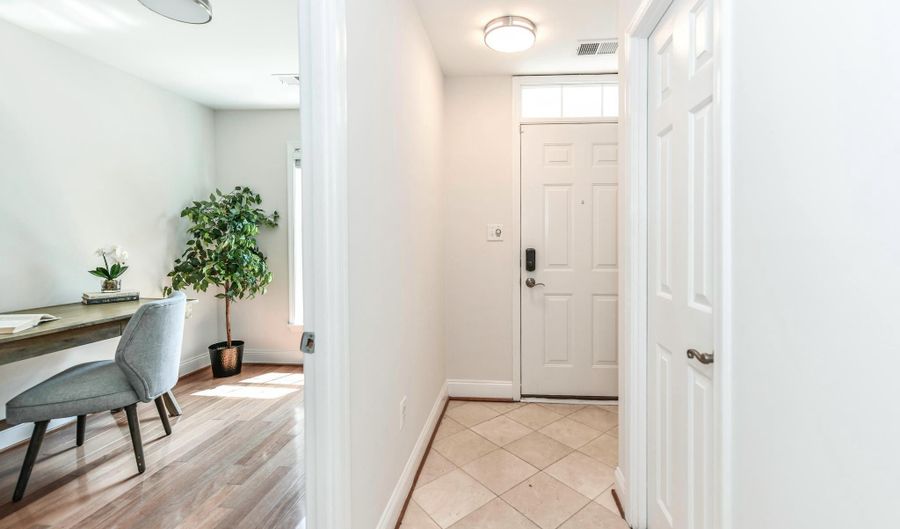 1186 N UTAH St, Arlington, VA 22201 - 4 Beds, 4 Bath