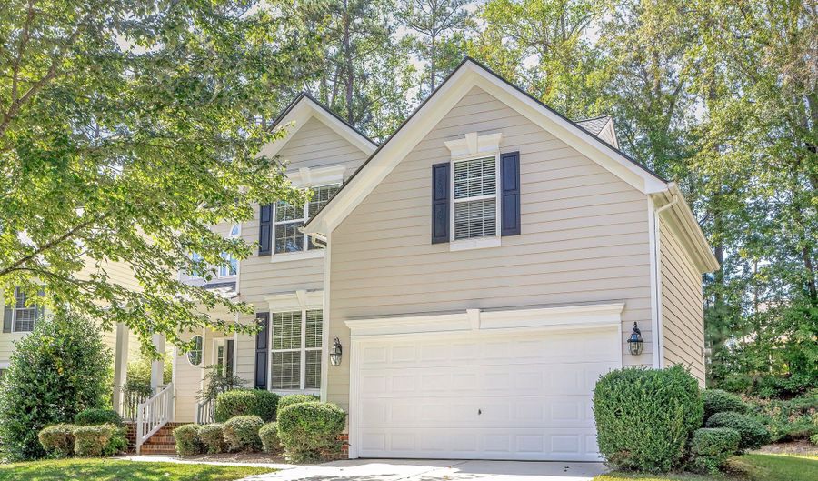 2103 Templeton Gap Dr, Apex, NC 27523 - 3 Beds, 3 Bath