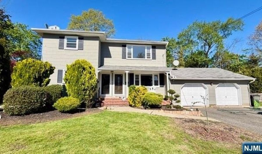 34 Myrtle Ave 2, Allendale, NJ 07401 - 3 Beds, 1 Bath