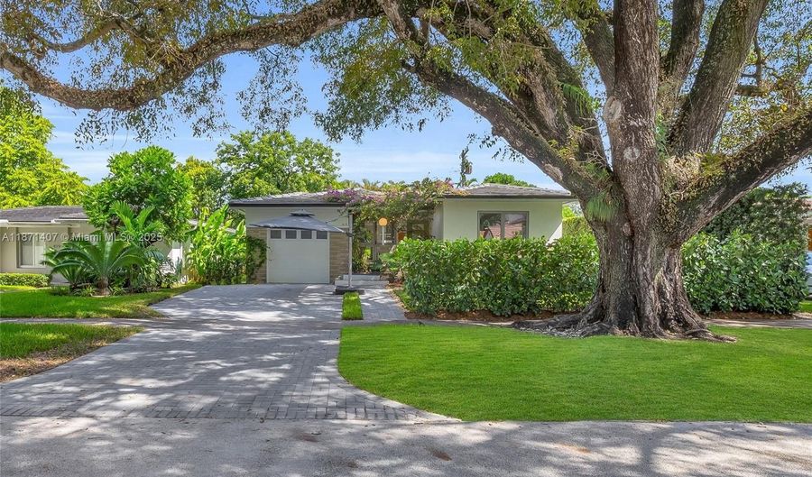 415 Velarde Ave, Coral Gables, FL 33134 - 3 Beds, 2 Bath
