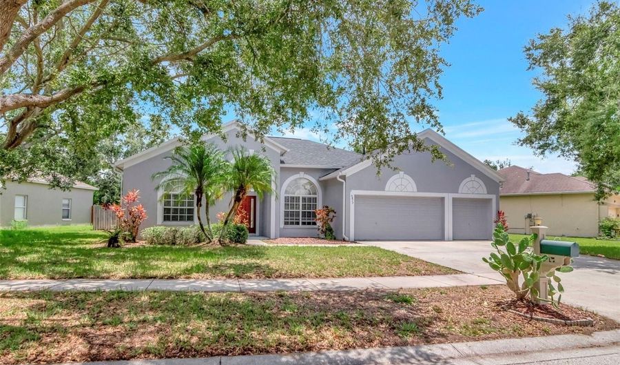 6813 REGENTS VILLAGE Way, Apollo Beach, FL 33572 - 4 Beds, 3 Bath
