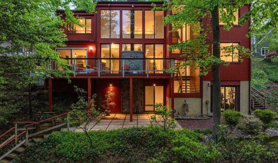 1739 VINEYARD Trl, Annapolis, MD 21401 - 4 Beds, 3 Bath