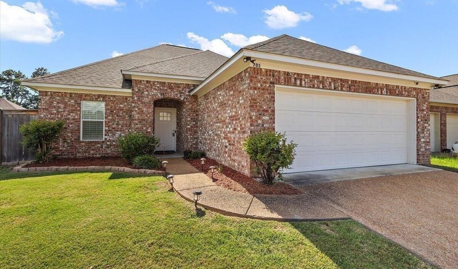 703 Hartwood Cv, Brandon, MS 39042 - 3 Beds, 2 Bath