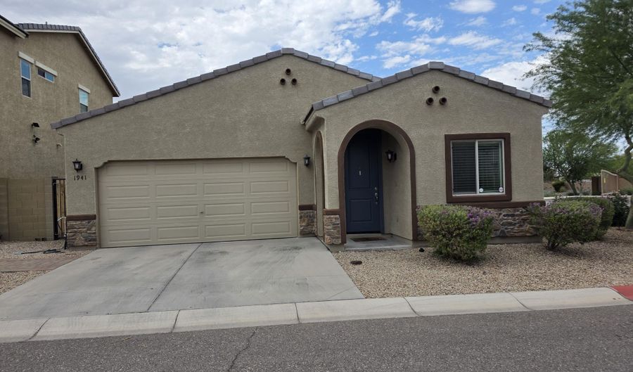 1941 W STAGECOACH St, Apache Junction, AZ 85120 - 3 Beds, 2 Bath