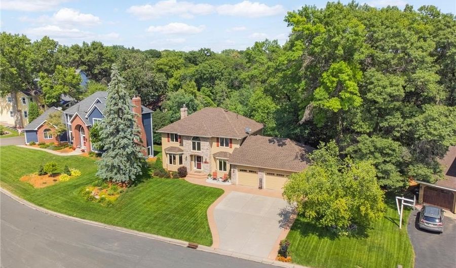 13445 Georgia Cir, Apple Valley, MN 55124 - 5 Beds, 4 Bath