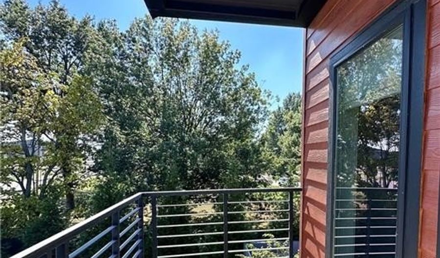 2302 I St 208, Bentonville, AR 72712 - 1 Beds, 1 Bath