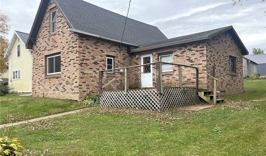 106 Soo Ave W, Almena, WI 54805 - 3 Beds, 2 Bath