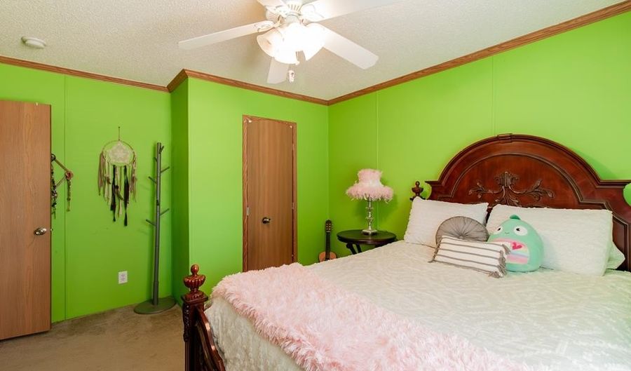 317 Palmer Rd, Bainbridge, GA 39819 - 4 Beds, 2 Bath