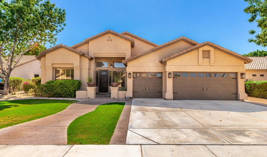 2351 W MAPLEWOOD St, Chandler, AZ 85286 - 5 Beds, 3 Bath