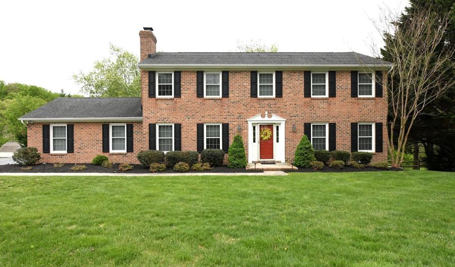 305 ROLLING KNOLL Dr, Bel Air, MD 21014 - 4 Beds, 3 Bath