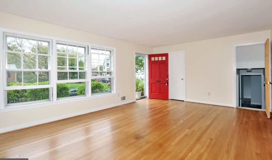 6402 ORCHID Dr, Bethesda, MD 20817 - 5 Beds, 3 Bath