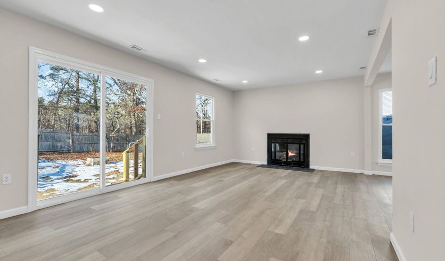 5 Buxton Ct, Barnegat, NJ 08005 - 4 Beds, 4 Bath