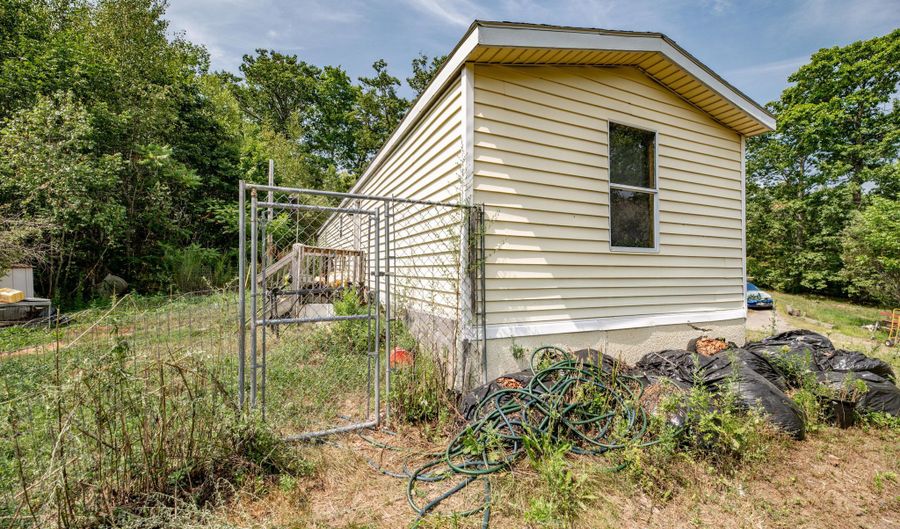 2970 N Belfast Ave, Augusta, ME 04330 - 2 Beds, 1 Bath