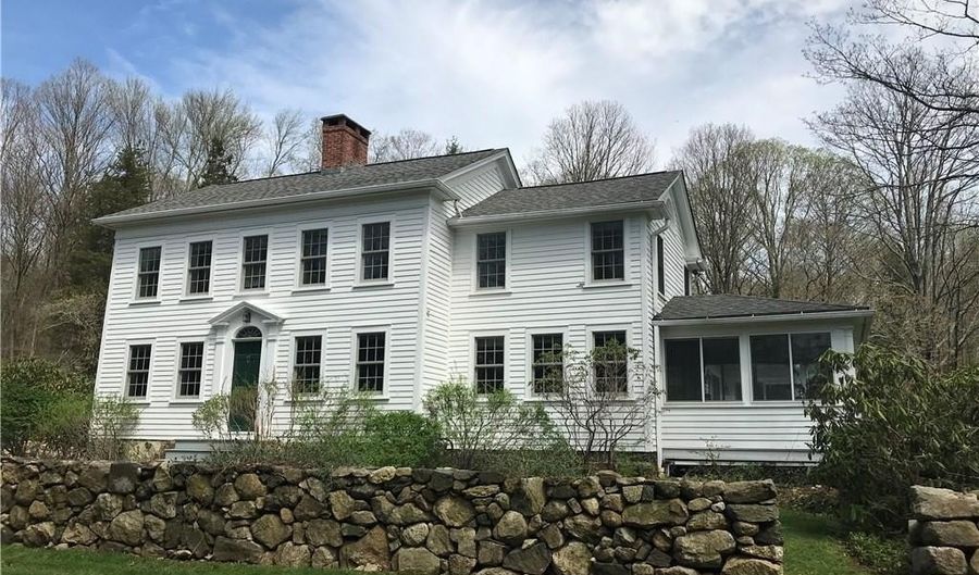 118 Long Ridge Rd, Danbury, CT 06810 - 5 Beds, 3 Bath