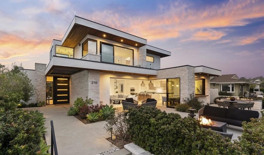 216 Ocean St, Solana Beach, CA 92075 - 5 Beds, 4 Bath