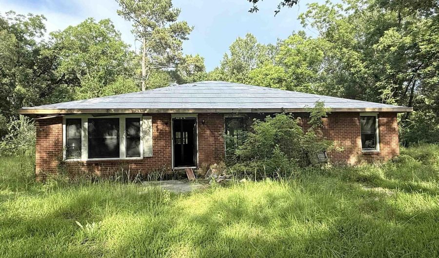 13150 Blackwater Rd, Baker, LA 70714 - 3 Beds, 2 Bath