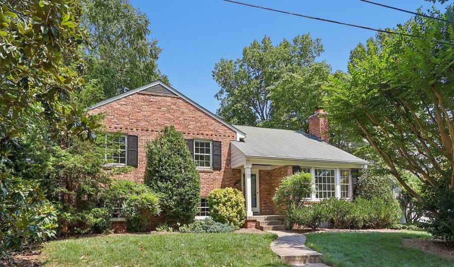 5719 NEWINGTON Rd, Bethesda, MD 20816 - 4 Beds, 3 Bath
