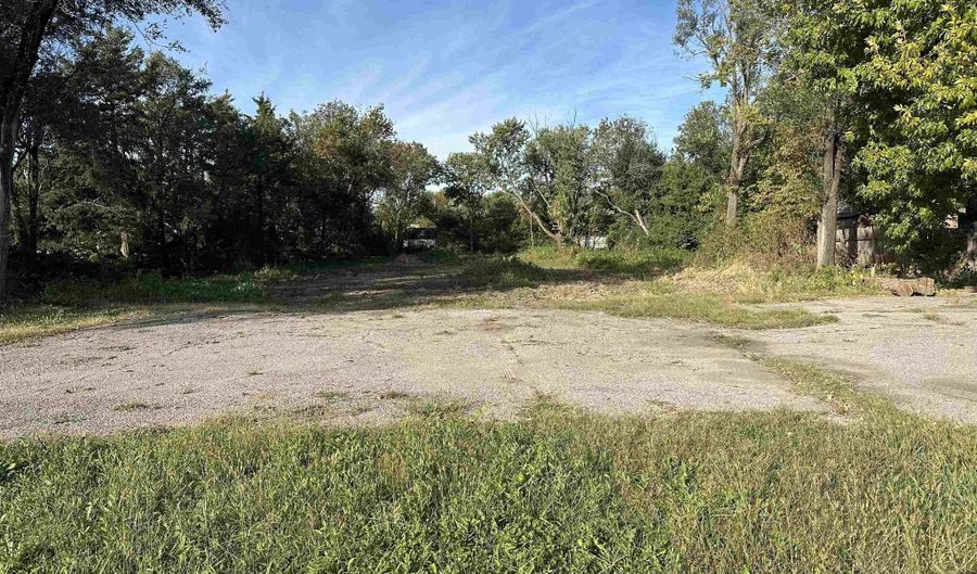 545 N Andover Rd, Andover, KS 67002 - 0 Beds, 0 Bath