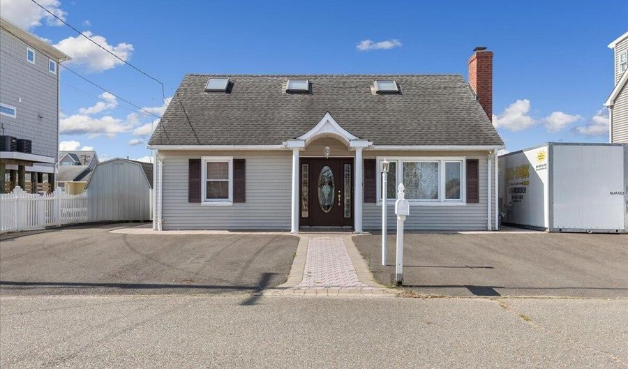 234 Cedar Dr, Bayville, NJ 08721 - 4 Beds, 2 Bath