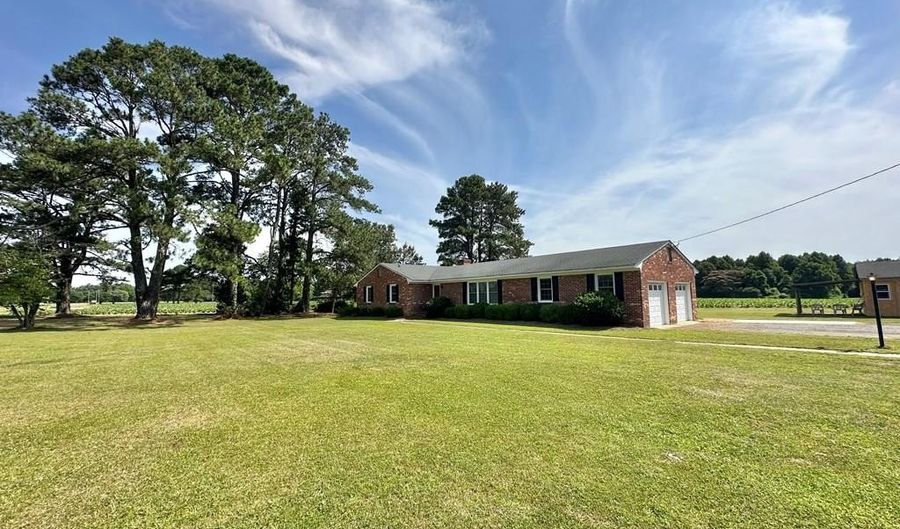 3452 US Hwy 13 N, Ahoskie, NC 27910 - 3 Beds, 2 Bath