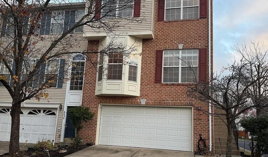 6641 CREEK POINT Way, Alexandria, VA 22315 - 3 Beds, 4 Bath