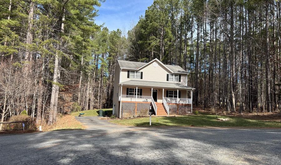 11 COTTONWOOD Dr, Barboursville, VA 22923 - 3 Beds, 3 Bath