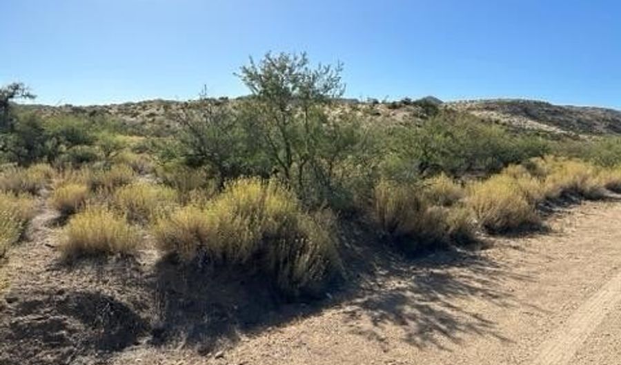 0 W Traveler Way, Congress, AZ 85332 - 0 Beds, 0 Bath