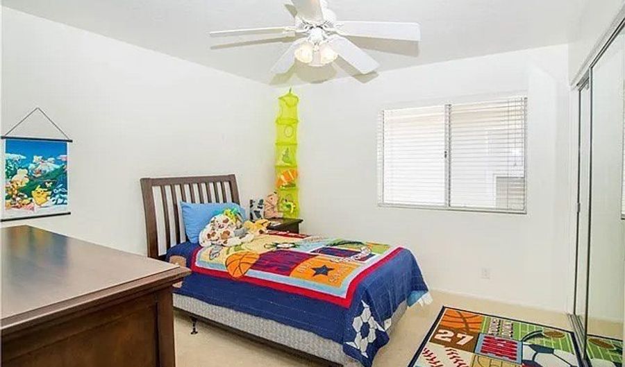823 S Parkglen Pl, Anaheim, CA 92808 - 4 Beds, 4 Bath
