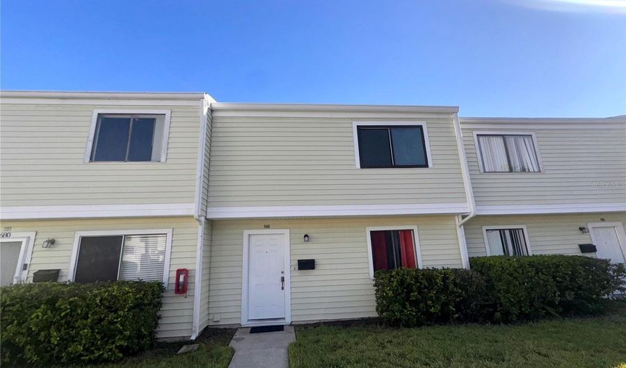 678 LESLIE Ct 678, Altamonte Springs, FL 32701 - 3 Beds, 3 Bath
