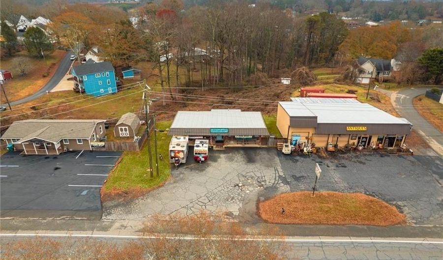 2960 Ball Ground Rd Jasper, Ga 30143, Ball Ground, GA 30107 - 0 Beds, 0 Bath