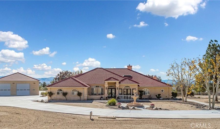 16878 Shirwaun Rd, Apple Valley, CA 92307 - 4 Beds, 5 Bath
