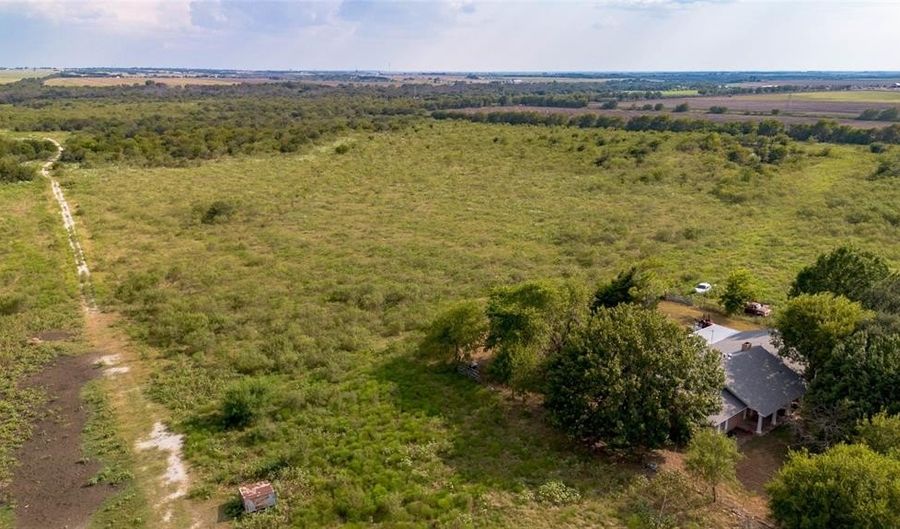 178 Hcr 3113, Abbott, TX 76621 - 4 Beds, 2 Bath