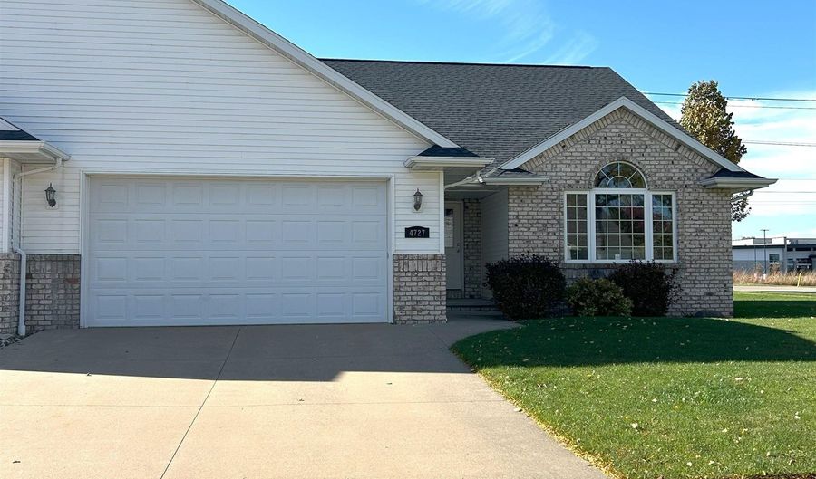 4727 N APPLE Rd, Appleton, WI 54913 - 2 Beds, 2 Bath