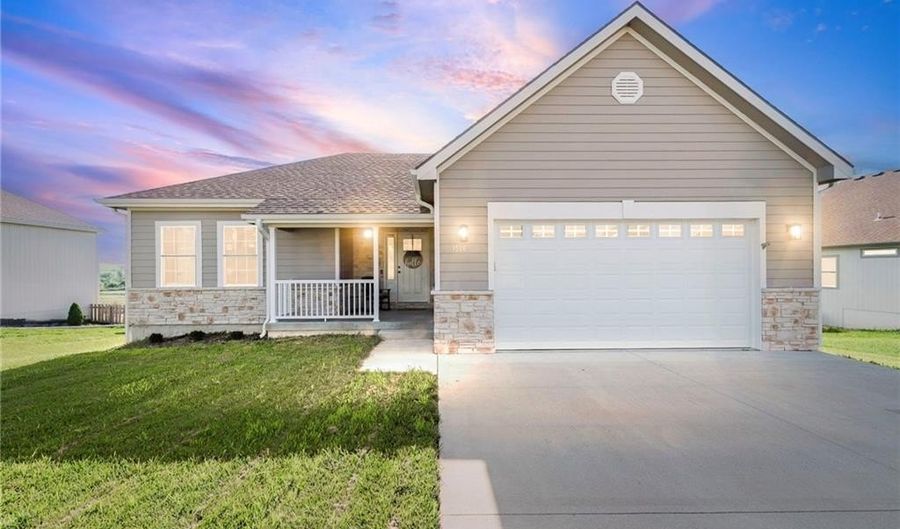 1506 Arbor Ln, Atchison, KS 66002 - 4 Beds, 2 Bath