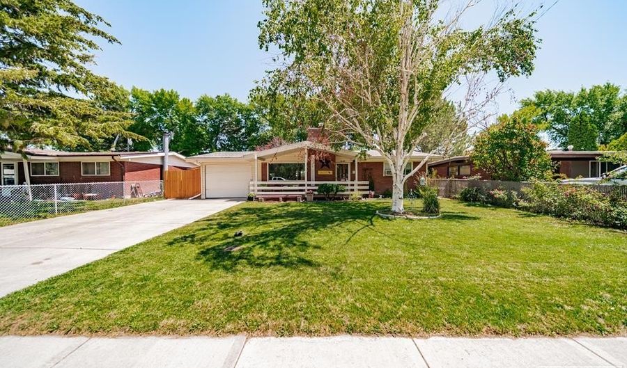 1685 Dennis St, Blackfoot, ID 83221 - 3 Beds, 1 Bath