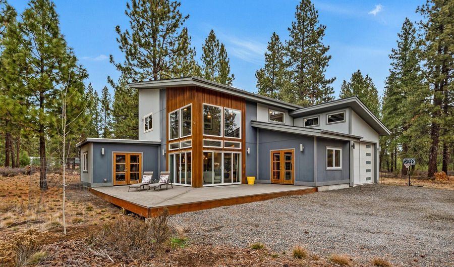 19354 Kiowa Rd, Bend, OR 97702 - 3 Beds, 2 Bath