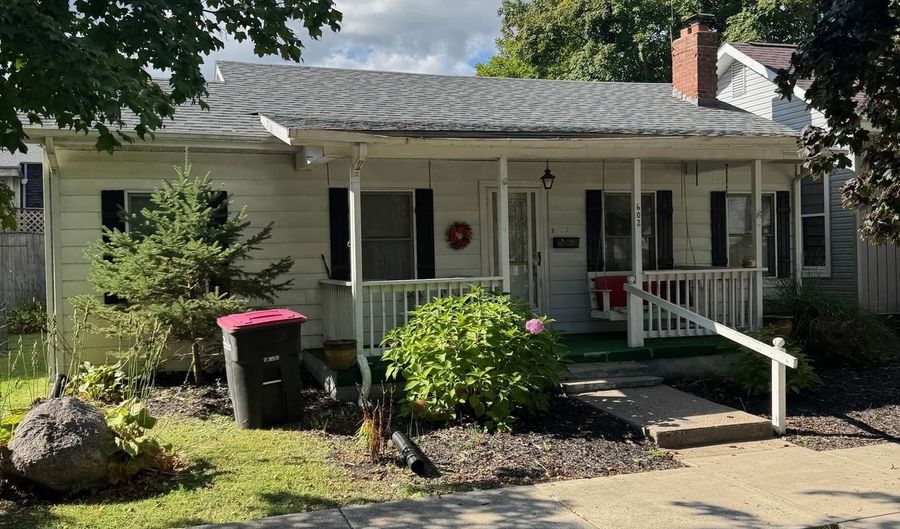 602 S Brady St, Attica, IN 47918 - 3 Beds, 1 Bath