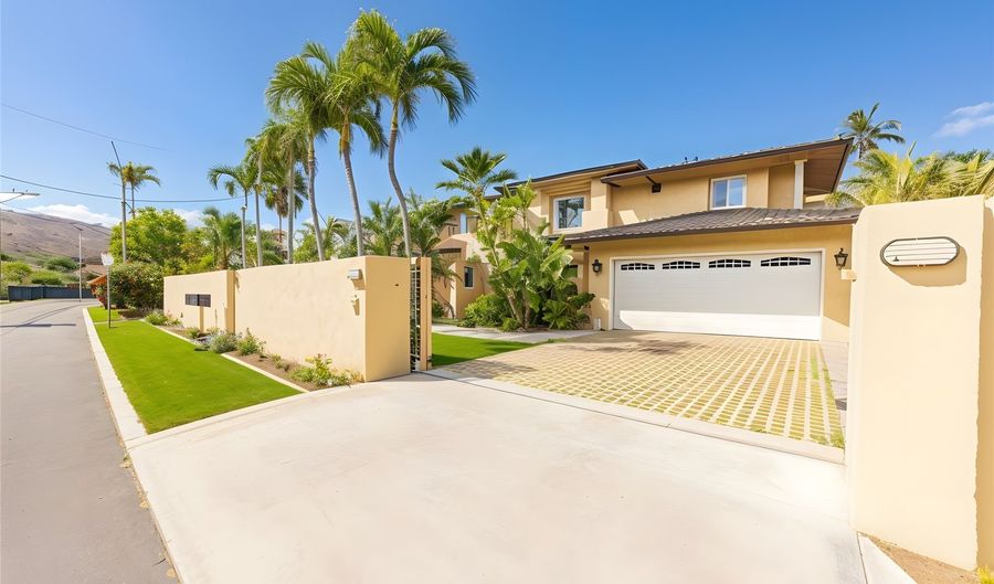 235 Portlock Rd, Honolulu, HI 96825 - 5 Beds, 6 Bath