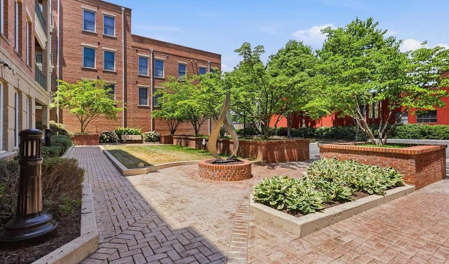 1115 CAMERON St #315, Alexandria, VA 22314 - 2 Beds, 2 Bath