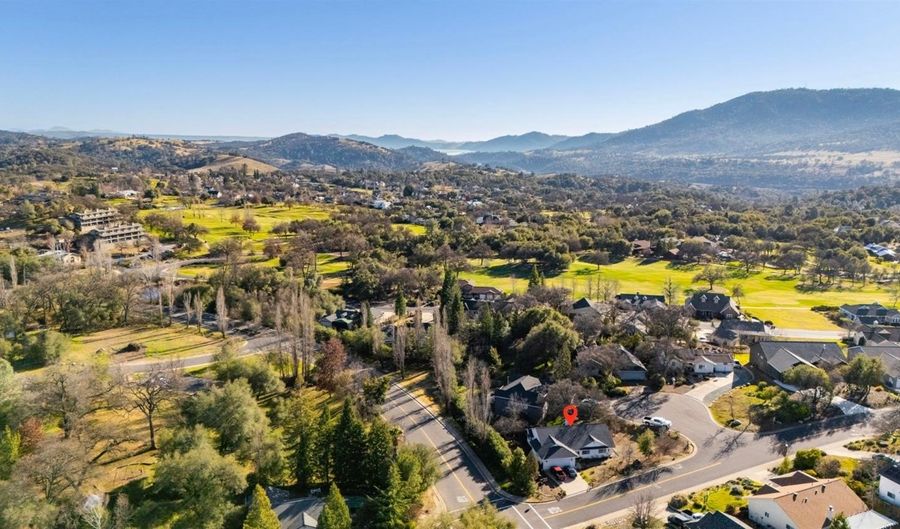 868 Live Oak Dr, Angels Camp, CA 95222 - 3 Beds, 2 Bath