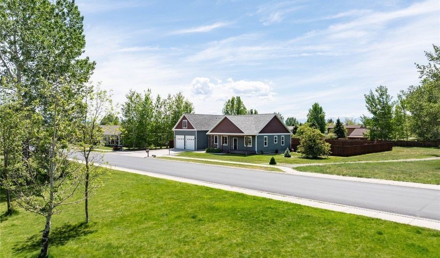 160 Coral Dr, Belgrade, MT 59714 - 4 Beds, 3 Bath