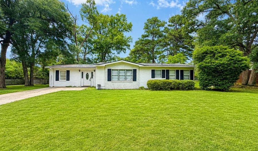 1203 Gary Ave, Albany, GA 31707 - 3 Beds, 2 Bath