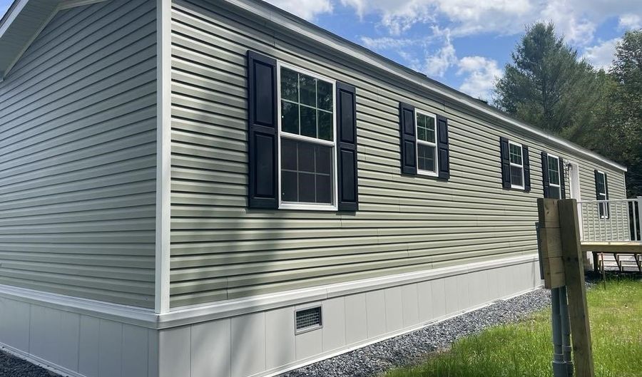 54 Bennington Dr, Berlin, VT 05602 - 3 Beds, 2 Bath