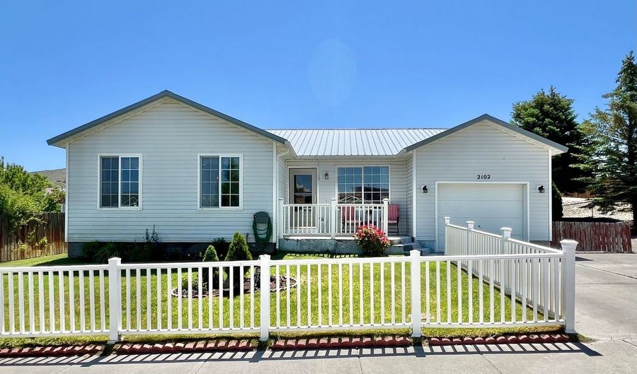 2102 Liberty Dr, Elko, NV 89801 - 3 Beds, 2 Bath